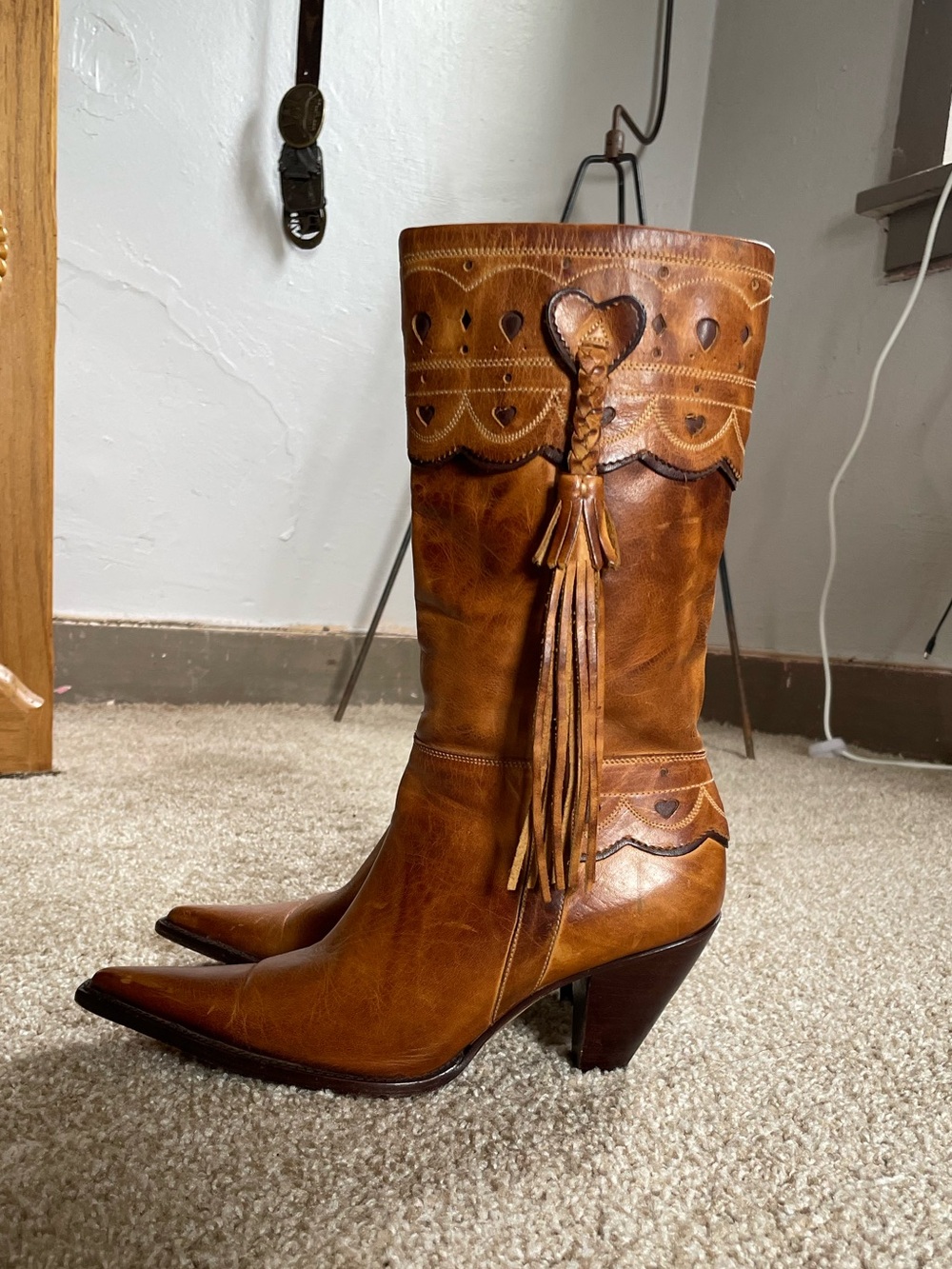 Charlie 1 Horse Tan Heart Tassel Snip Toe Cowboy Boots, Size 7B